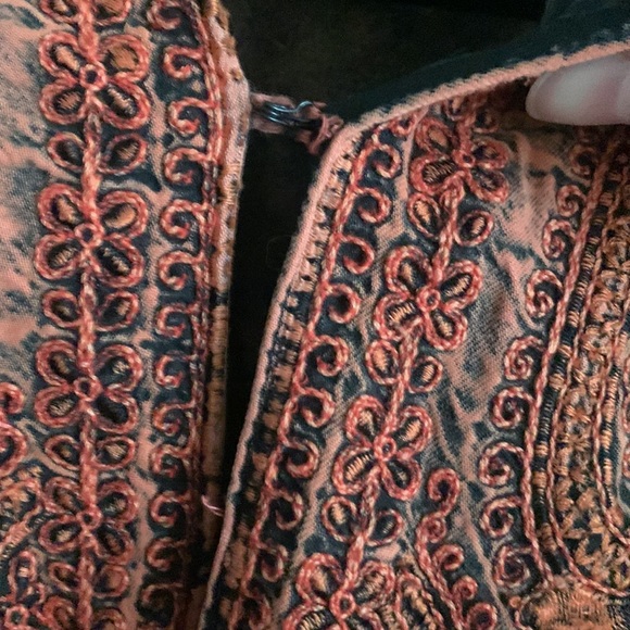 Soft surroundings embroidered tunic - Picture 5 of 8